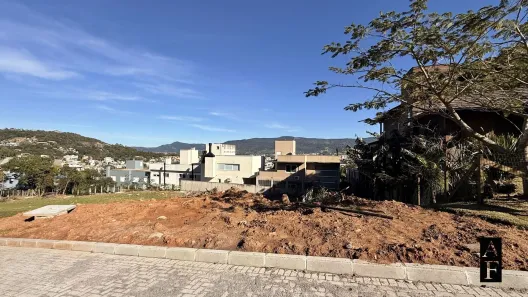 Lote/Terreno à venda, 360m² no Centro, Garopaba