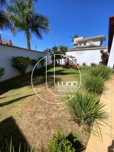 Casa com 3 Quartos à venda, 300m² no Parque Brasília, Anápolis