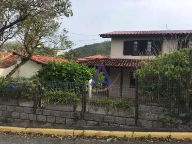 Casa com 3 Quartos à venda, 273m² no Morro das Pedras, Florianópolis