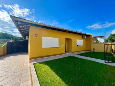 Casa com 3 Quartos à venda, 205m² no Água Verde, Blumenau