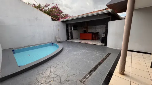 Sobrado com 3 Quartos à venda, 250m² no Jardim Califórnia, Cuiabá