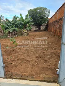 Lote/Terreno à venda, 250m² no Residencial Samambaia, São Carlos