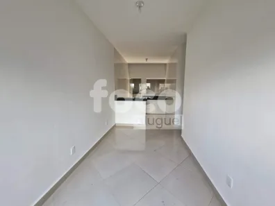 Casa com 2 Quartos para alugar, 60m² no Shopping Park, Uberlândia
