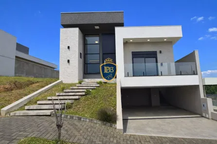Casa com 3 Quartos à venda, 220m² no Orfãs, Ponta Grossa
