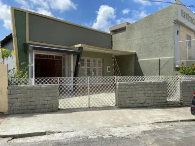 Casa com 3 Quartos à venda, 170m² no Fátima, Fortaleza