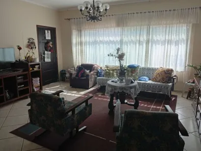 Lote/Terreno à venda, 230m² no Jardim Pinheiros, São Paulo