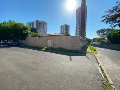 com 3 Quartos para alugar, 270m² no São Cristóvão, Teresina