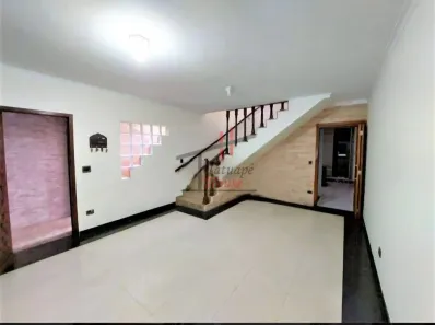 Sobrado com 3 Quartos à venda, 130m² no Jardim Piqueroby, São Paulo