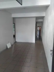 Casa com 2 Quartos para alugar, 90m² no Bangu, Rio de Janeiro