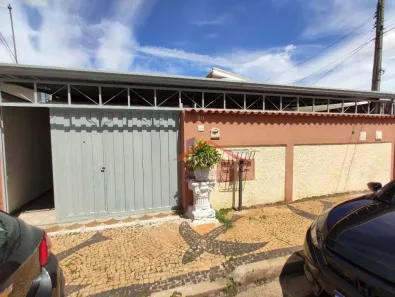Casa com 5 Quartos para alugar, 200m² no Parque Taquaral, Campinas