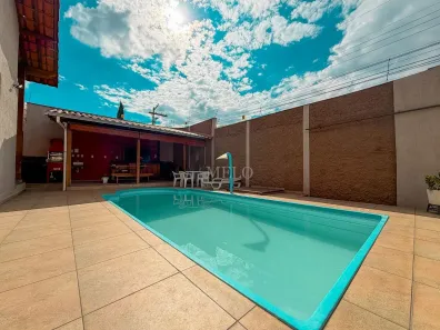 Casa com 3 Quartos à venda, 189m² no Santa Amélia, Belo Horizonte