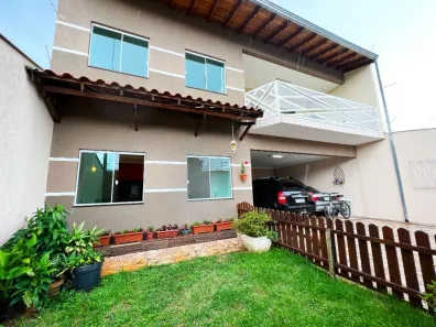 Sobrado com 3 Quartos à venda, 255m² no Jardim Monte Sinai, Londrina