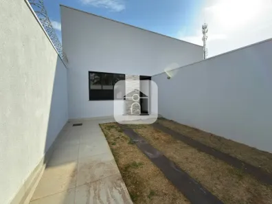 Casa com 3 Quartos para alugar, 150m² no Shopping Park, Uberlândia