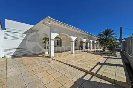 Casa com 3 Quartos à venda, 259m² no Parque Balneario Oasis, Peruíbe