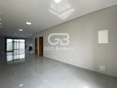 Sobrado com 3 Quartos para alugar, 180m² no Jardim Jacinto, Jacareí