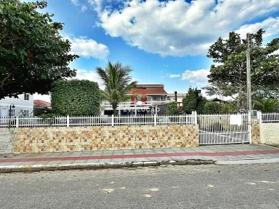 Casa com 4 Quartos para alugar, 360m² no Praia do Sonho, Palhoça