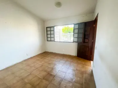 Casa com 4 Quartos à venda, 146m² no Candelária, Natal