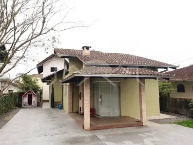 Casa com 3 Quartos à venda, 93m² no São Marcos, Joinville
