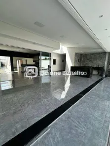Casa com 3 Quartos à venda, 200m² no Cidade Jardim, Uberlândia