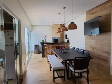 Casa com 3 Quartos à venda, 200m² no Santa Rosa, Uberlândia