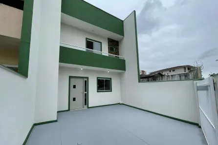 Sobrado com 2 Quartos à venda, 99m² no Boa Vista, Joinville