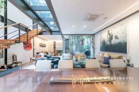 Casa com 3 Quartos à venda, 240m² no Vila Mariana, São Paulo