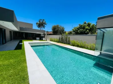 Casa de Condomínio com 6 Quartos à venda, 600m² no Jardim Acapulco, Guarujá