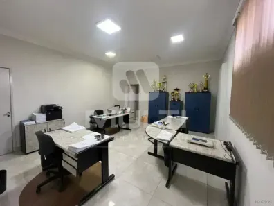 Sala Comercial com 1 Quarto para alugar, 70m² no Brasil, Uberlândia
