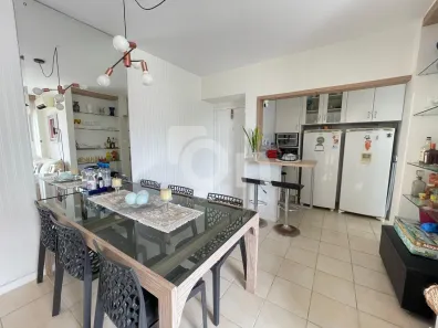 Apartamento com 2 Quartos para alugar, 75m² no Centro, Florianópolis