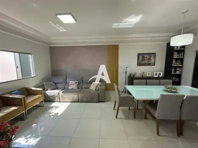 Casa com 4 Quartos à venda, 188m² no Alto Umuarama, Uberlândia