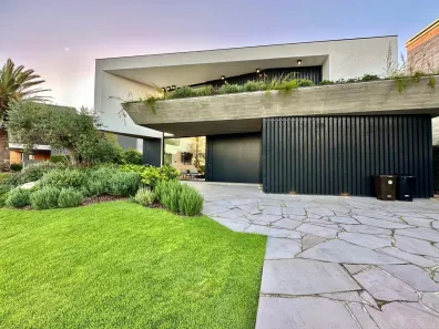 Casa de Condomínio com 5 Quartos à venda, 346m² no XANGRI-LÁ, Xangri-lá