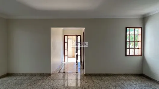 Casa com 4 Quartos à venda, 252m² no Jardim Induberaba, Uberaba