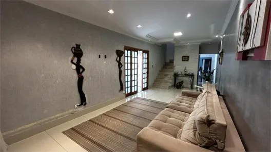 Sobrado com 3 Quartos à venda, 150m² no Cidade São Francisco, São Paulo