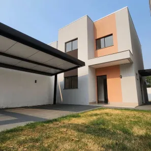 Casa com 3 Quartos à venda, 135m² no Jardim Tropical, Cuiabá