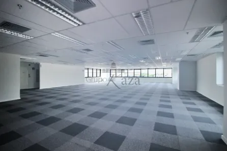 Prédio Comercial para alugar, 775m² no Pinheiros, São Paulo
