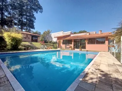 Casa de Condomínio com 3 Quartos à venda, 260m² no Centro (Canguera), São Roque