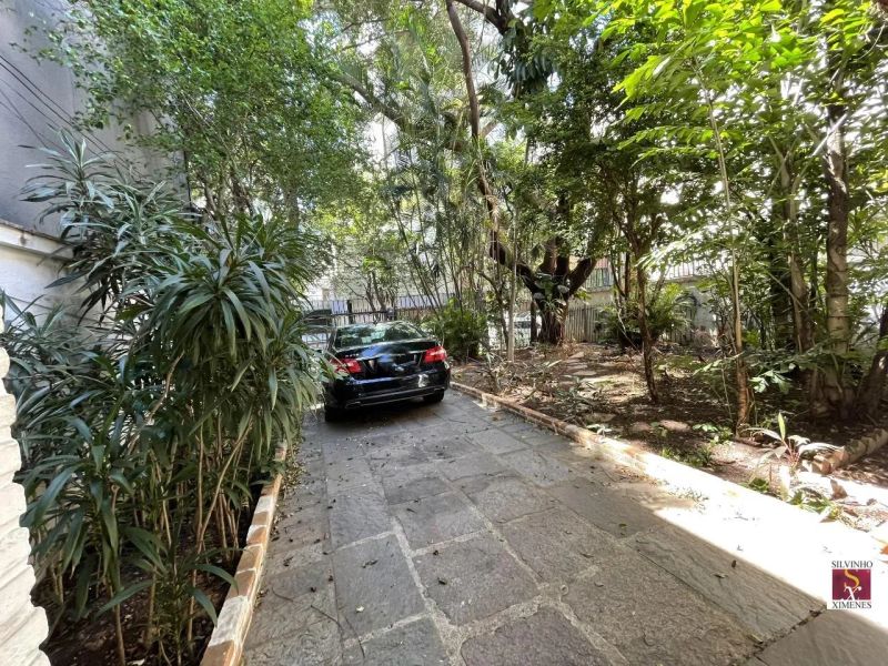 Casa com 4 quartos — Santo Agostinho, Belo Horizonte