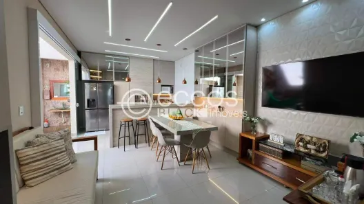 Casa de Condomínio com 5 Quartos à venda, 194m² no Jardim Sul, Uberlândia