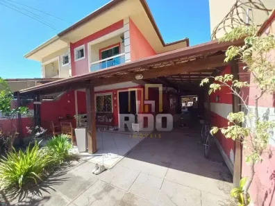 Casa com 3 Quartos à venda, 140m² no Jardim Mariléa, Rio das Ostras