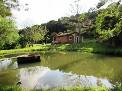 Fazenda/Sítio com 3 Quartos à venda, 200m² no Bairro Itapema, Itatiba
