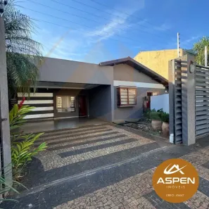 Casa com 3 Quartos à venda, 382m² no Jardim Portal das Flores, Arapongas