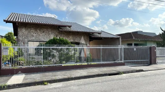 Casa com 2 Quartos à venda, 271m² no Floresta, Joinville