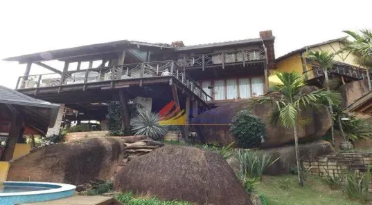 Fazenda/Sítio com 4 Quartos à venda, 1600m² no Vale das Laranjeiras, Indaiatuba