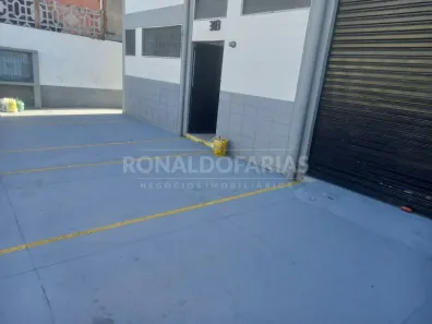 Galpão/Depósito/Armazém para alugar, 380m² no Terceira Divisão de Interlagos, São Paulo
