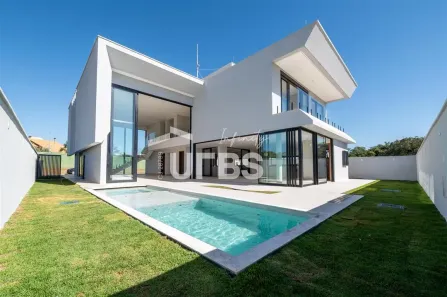 Casa de Condomínio com 5 Quartos à venda, 510m² no Parque Cidade, Goiânia