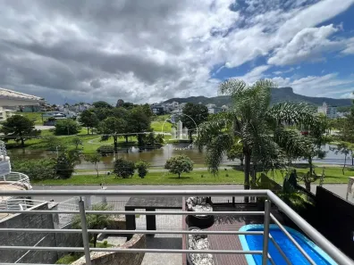 Casa com 3 Quartos à venda, 248m² no Pedra Branca, Palhoça