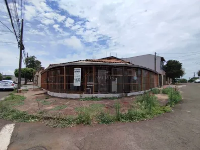 Galpão/Depósito/Armazém com 1 Quarto à venda, 200m² no Jardim Planalto, Londrina