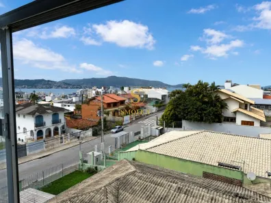 com 2 Quartos à venda, 60m² no Capoeiras, Florianópolis
