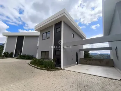 Casa de Condomínio com 3 Quartos à venda, 120m² no Golfe, Teresópolis