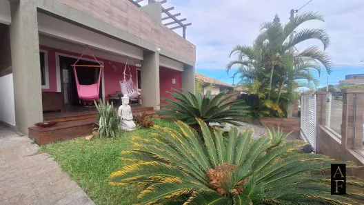 Casa com 4 Quartos para alugar, 150m² no Centro, Garopaba